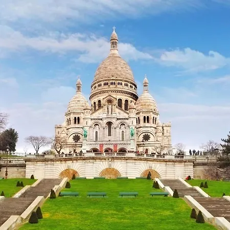 Apartment Cozy Spacious Flat@pigalle Paris